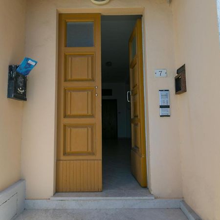 Brezza Marina Apartment San Vincenzo Bagian luar foto