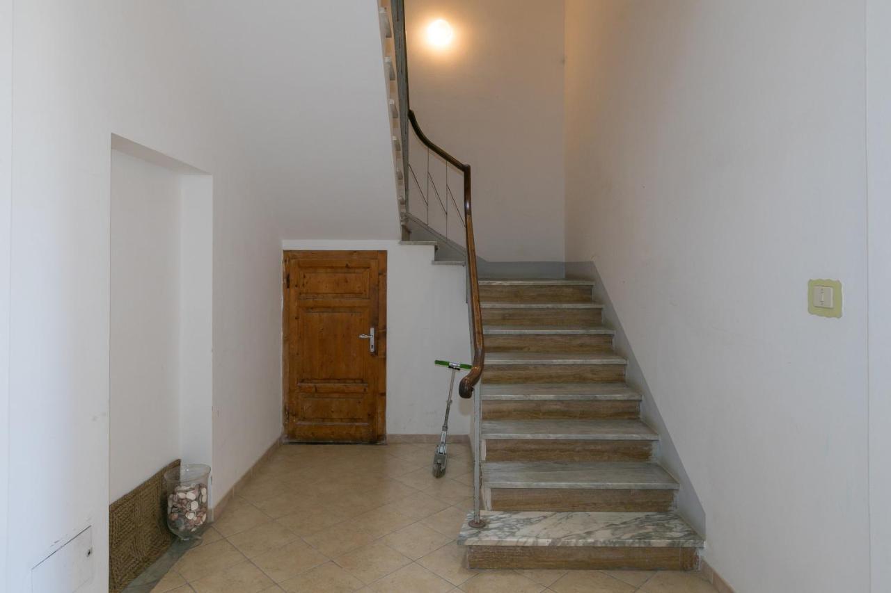 Brezza Marina Apartment San Vincenzo Bagian luar foto