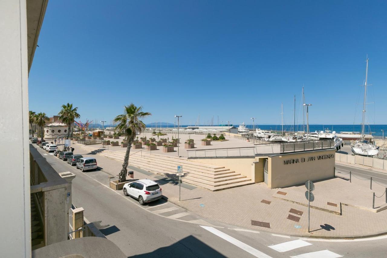 Brezza Marina Apartment San Vincenzo Bagian luar foto