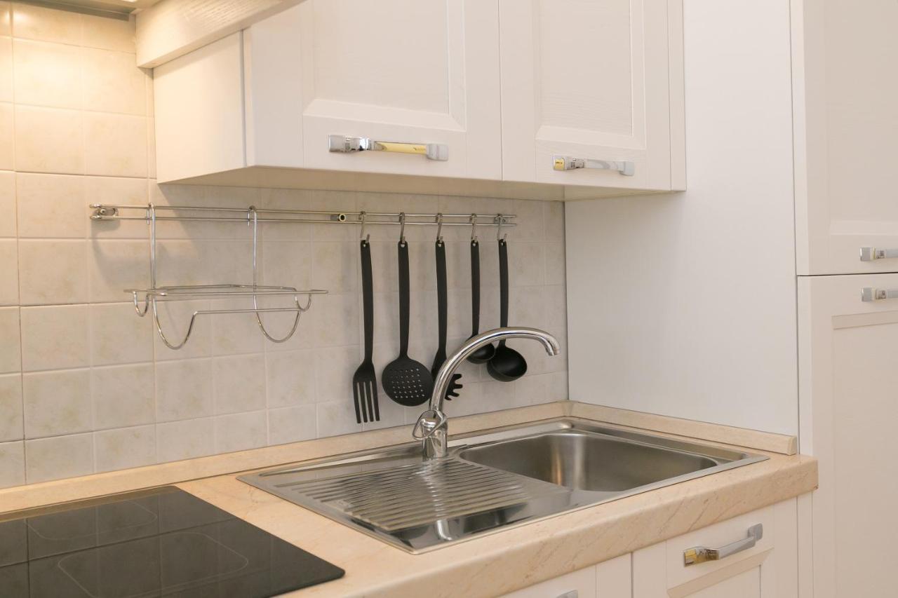 Brezza Marina Apartment San Vincenzo Bagian luar foto