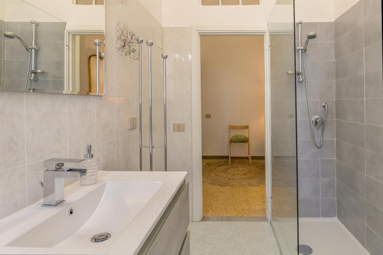 Brezza Marina Apartment San Vincenzo Bagian luar foto
